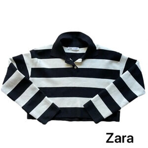Zara Women’s Small Cropped Black  and White Polo Collar Shirt